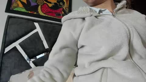 Snapshot of vahiolet_smith chatting on 10-07-25, 03:14 Vahiolet smith online show from 10-07-25, 03:14