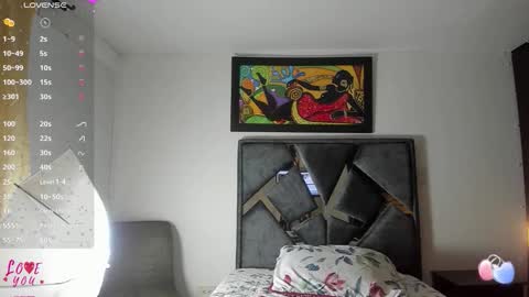 Snapshot of vahiolet_smith chatting on 10-22-25, 03:29 Vahiolet smith online show from 10-22-25, 03:29