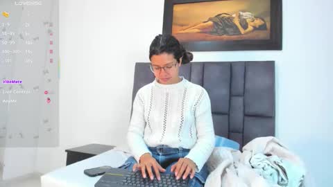 Vahiolet smith online show from 06-09-26, 03:29