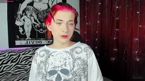 Snapshot of vailyreb chatting on 12-06-24, 09:57 Marin online show from 12-06-24, 09:57