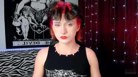 Snapshot of vailyreb chatting on 12-25-24, 06:09 Marin online show from 12-25-24, 06:09