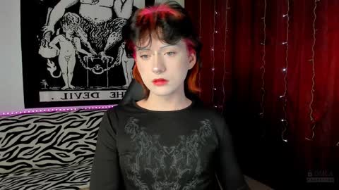 Snapshot of vailyreb chatting on 12-30-24, 04:29 Marin online show from 12-30-24, 04:29