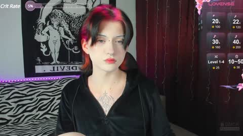 Snapshot of vailyreb chatting on 01-07-25, 08:21 Marin online show from 01-07-25, 08:21