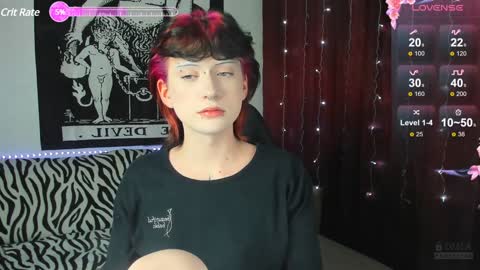 Snapshot of vailyreb chatting on 01-11-25, 08:21 Marin online show from 01-11-25, 08:21