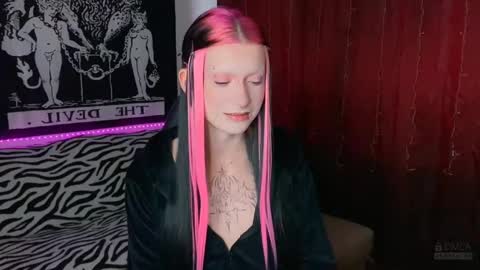 Snapshot of vailyreb chatting on 02-12-25, 11:29 Marin online show from 02-12-25, 11:29