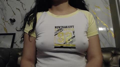 Snapshot of vainilla_cam chatting on 10-07-25, 12:08 Vainilla online show from 10-07-25, 12:08