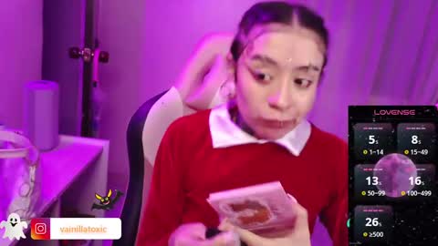 Snapshot of vainilla_l chatting on 02-14-25, 11:20 Vainilla Independent model online show from 02-14-25, 11:20