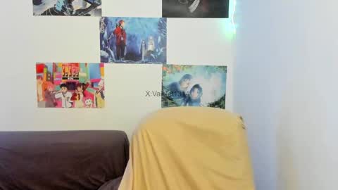 Snapshot of vaioletuwu chatting on 09-14-25, 02:00 Vaiolet1314 online show from 09-14-25, 02:00