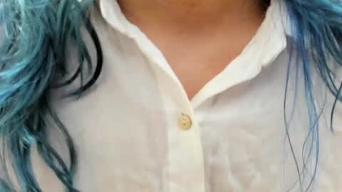 Snapshot of vaioletuwu chatting on 10-13-25, 03:17 Vaiolet1314 online show from 10-13-25, 03:17