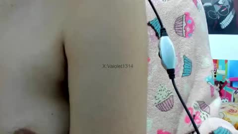 Vaiolet1314 online show from 11-19-25, 02:11