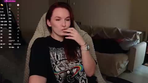 Snapshot of val_manson chatting on 11-18-25, 08:24 Val online show from 11-18-25, 08:24