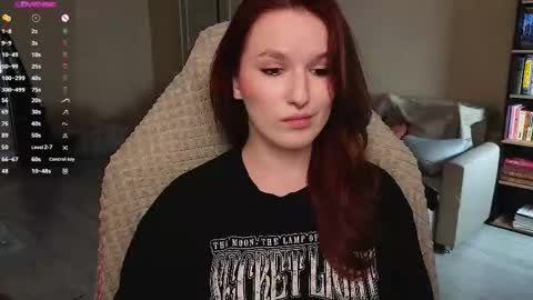 Snapshot of val_manson chatting on 12-04-25, 08:39 Val online show from 12-04-25, 08:39