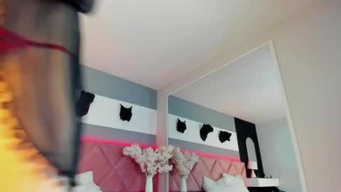 Snapshot of val_oconner chatting on 09-24-25, 03:10 val_oconner online show from 09-24-25, 03:10