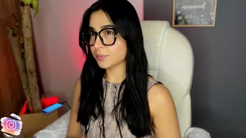 Snapshot of val_varago chatting on 12-21-25, 03:02 val_varago online show from 12-21-25, 03:02