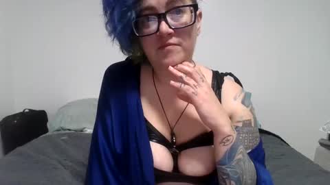 valarieak online show from 09-26-25, 02:59