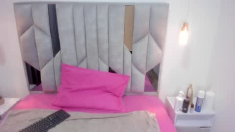 VALENTINA online show from 12-14-24, 11:50