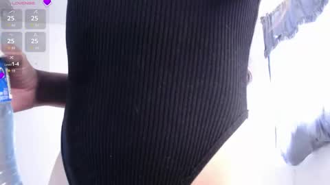 IG-valen mendoza99  twitter valenthompson99 online show from 03-14-26, 06:13