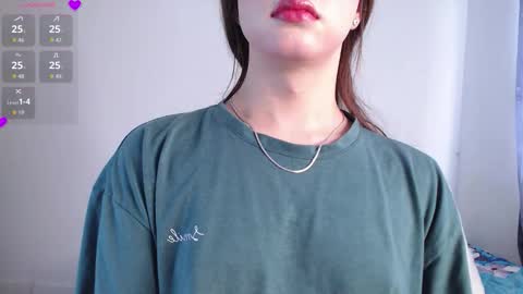 IG-valen mendoza99  twitter valenthompson99 online show from 04-02-26, 07:55