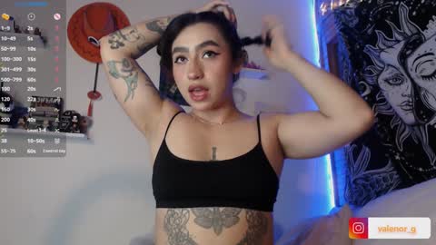 Snapshot of valenor_ chatting on 01-30-25, 06:35 valentina online show from 01-30-25, 06:35