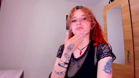 Valentina online show from 09-25-25, 05:22