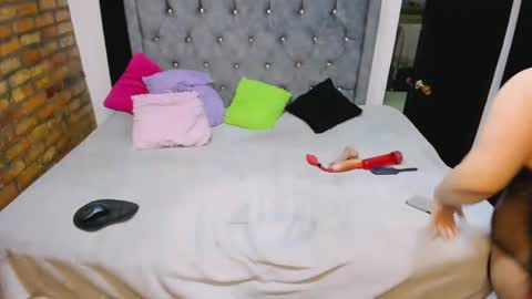 Valentina online show from 09-20-25, 01:06