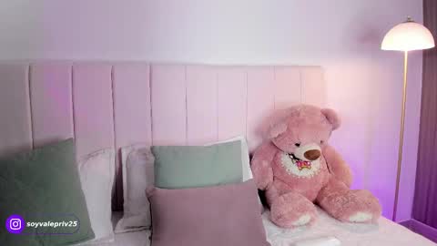 Valentina Torres online show from 10-23-25, 06:17