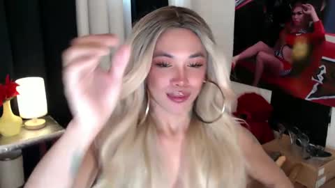 Amanda online show from 03-10-25, 07:53