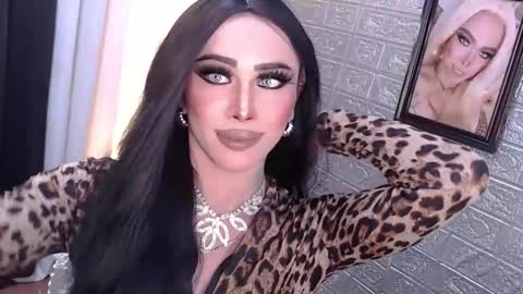 Amanda online show from 11-11-25, 02:44