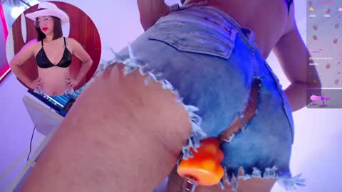 Valentina online show from 01-06-25, 01:19