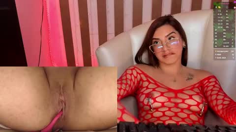 Valentina online show from 03-06-25, 04:49