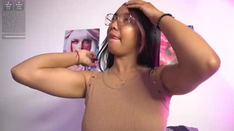 VALENTINA online show from 11-17-25, 11:16