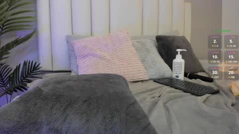 VALENTINA  online show from 01-15-25, 07:48