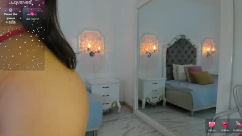 Snapshot of valentina_ross_ chatting on 05-06-26, 12:32 Valentina online show from 05-06-26, 12:32
