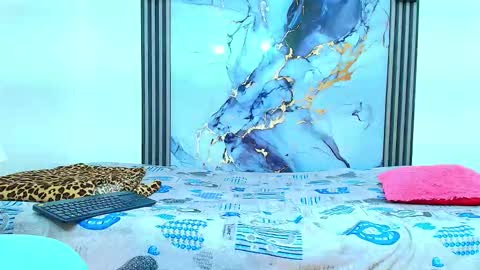 valentina_y_sneiderr online show from 01-13-26, 07:19