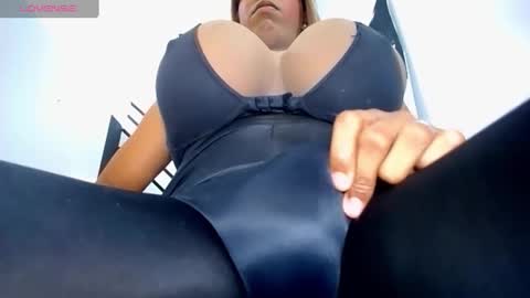 valentinabigcock23 online show from 09-18-25, 02:57