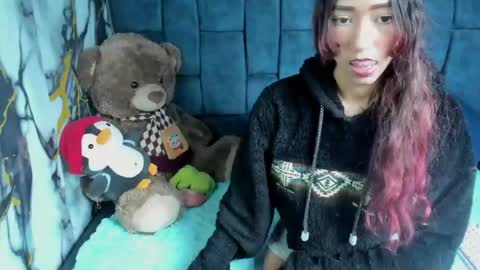 valentinaklean1 online show from 07-11-26, 01:30