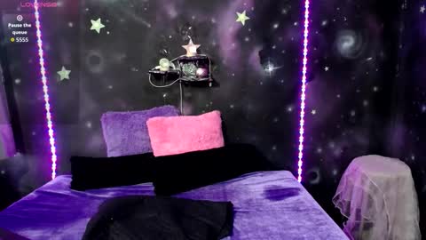 valentinarojass_ online show from 03-19-26, 02:21