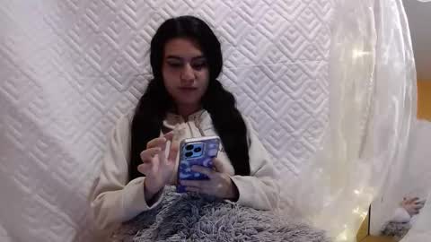 Snapshot of valentinasmith18 chatting on 01-13-26, 04:40 valentinasmith18 online show from 01-13-26, 04:40