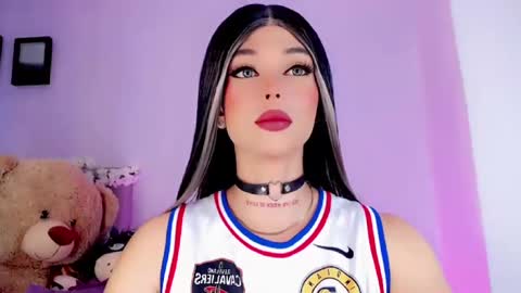 Snapshot of valentinne_marian chatting on 01-09-25, 12:09 Marian online show from 01-09-25, 12:09