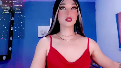 Snapshot of valentinne_marian chatting on 01-13-25, 02:07 Marian online show from 01-13-25, 02:07