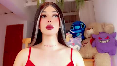 Snapshot of valentinne_marian chatting on 02-17-25, 10:51 Marian online show from 02-17-25, 10:51