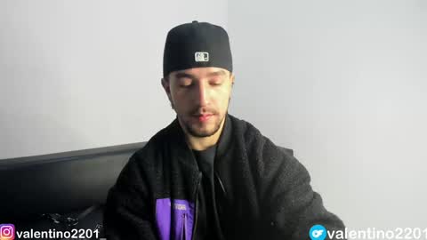 valentino online show from 12-10-24, 12:39