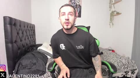 valentino online show from 09-11-25, 10:54