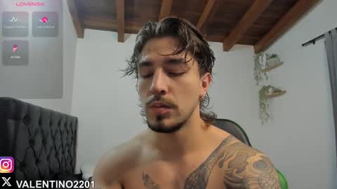 valentino online show from 10-09-25, 12:52