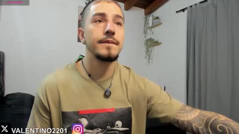 valentino online show from 11-15-25, 11:43