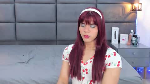 valentino moon online show from 10-06-25, 02:42