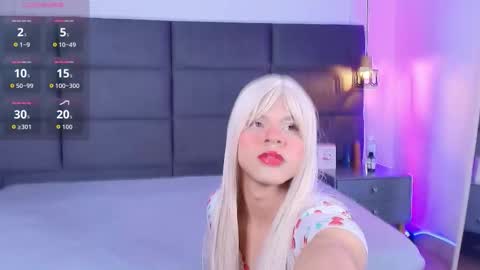 valentino moon online show from 11-24-25, 03:28