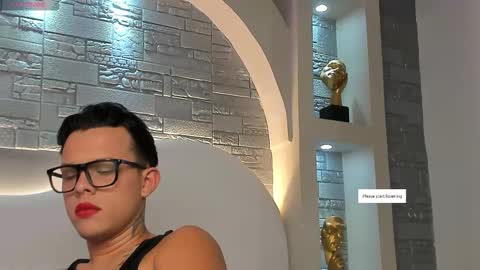 Snapshot of valentino_moretti chatting on 12-14-25, 05:46 valentino_moretti online show from 12-14-25, 05:46