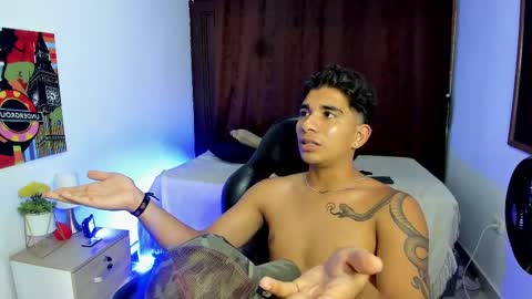 VALENTINO MOURA online show from 03-10-25, 06:01