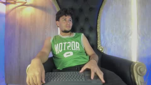 VALENTINO online show from 03-02-26, 06:37